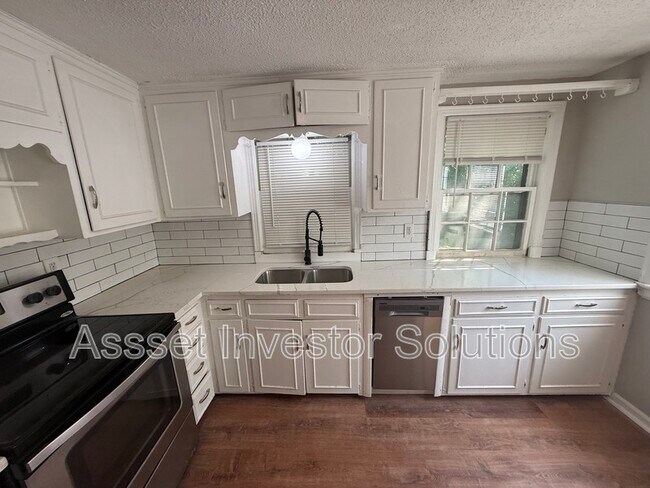 Building Photo - 4131 Eaton St