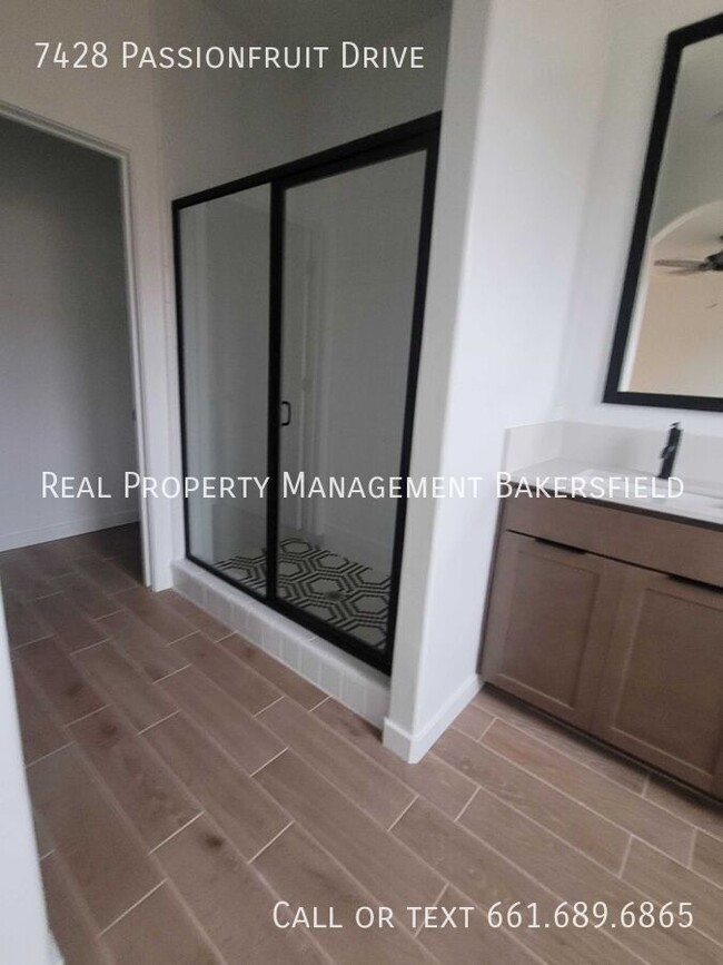 Building Photo - 7428 Passionfruit Dr