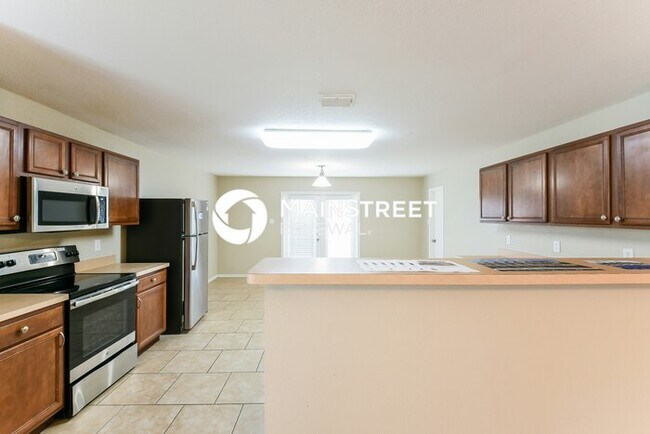 Building Photo - 5 Bedroom Pet-Friendly Home in San Antonio...