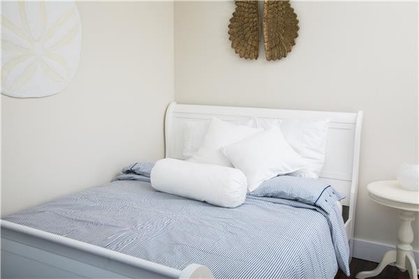 Building Photo - 809 Ninth Avenue