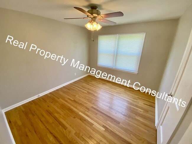 Building Photo - Charming 3-Bedroom Ranch Home in Roeland Park