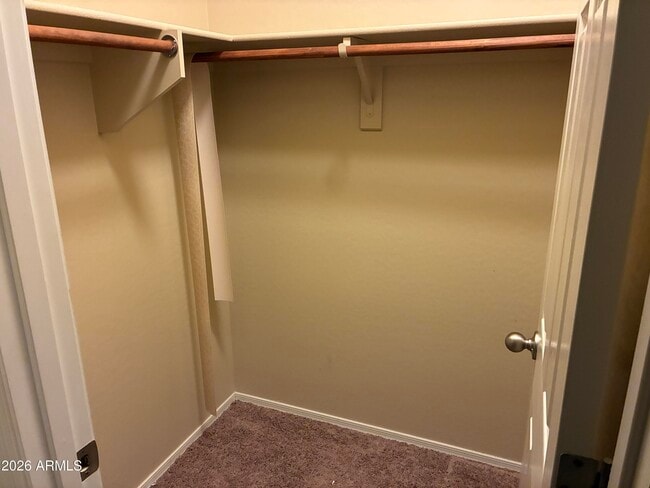 Building Photo - 8011 S 70th Dr