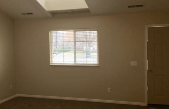 Building Photo - 540 E 450 N