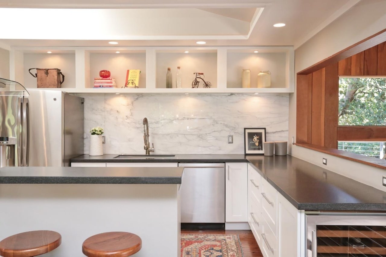 Building Photo - 3534 Oak Knoll Dr