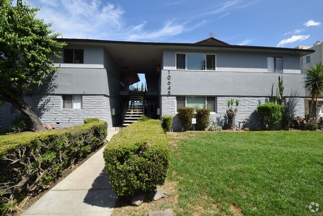 Building Photo - 10645 Valley Spring Ln