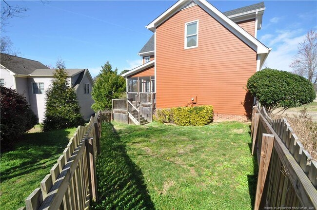 Building Photo - 1164 Trentini Ave