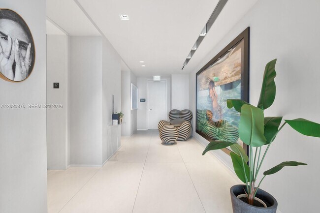 Building Photo - 1000 Biscayne Blvd