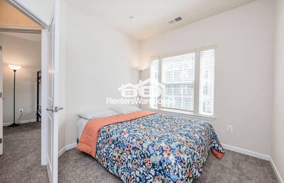 Building Photo - 9414 Paragon Ct