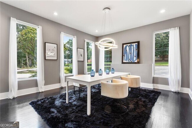 Building Photo - 1756 N Akin Dr NE