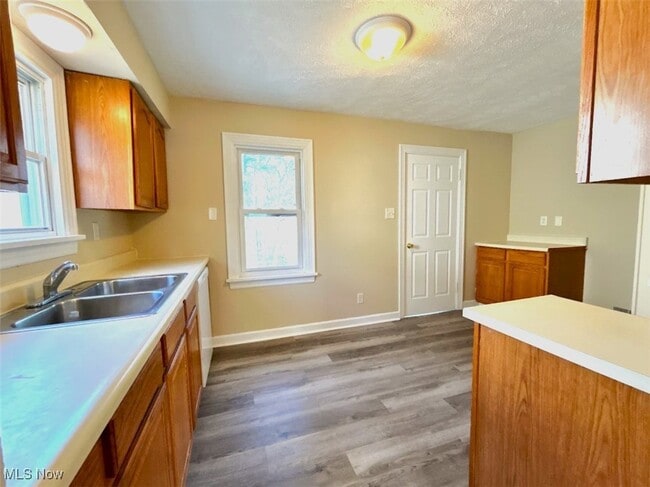 Building Photo - 2719 Cleveland Ave