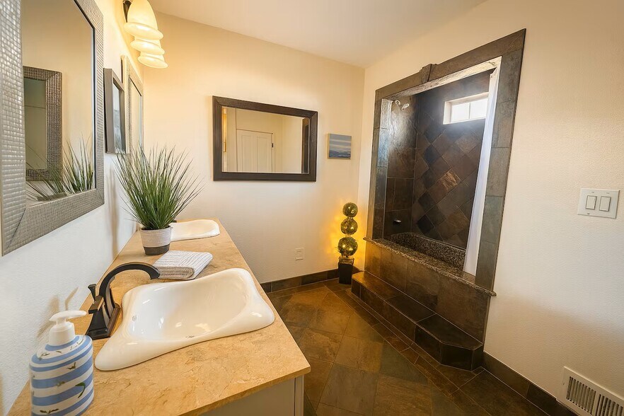 Main bath-custom bathtub, double sink - 211 Grant St