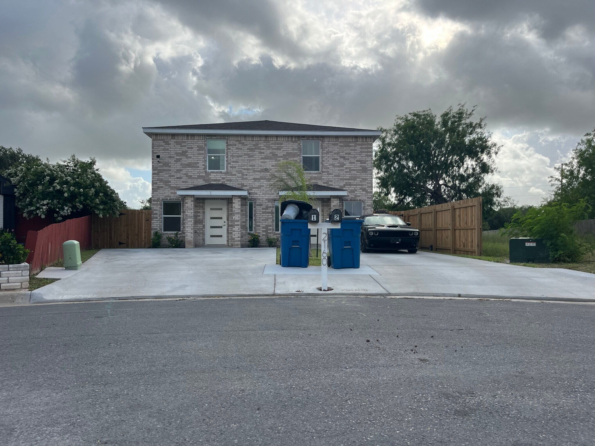 Building Photo - 2160 Alexandra Ct