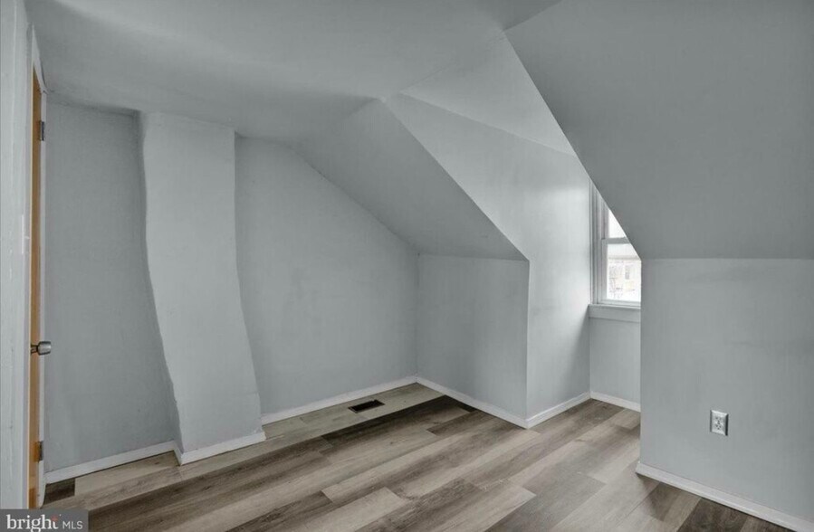 Building Photo - 226 Hudson St