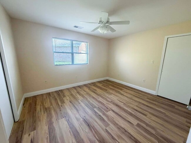 Building Photo - 1333 Copper Dr