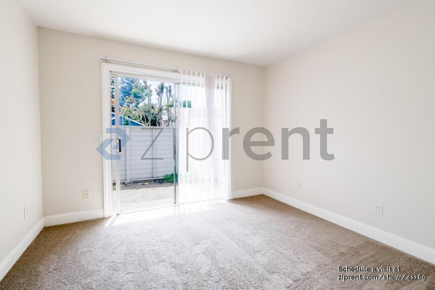Building Photo - 1243 Andalusia Dr