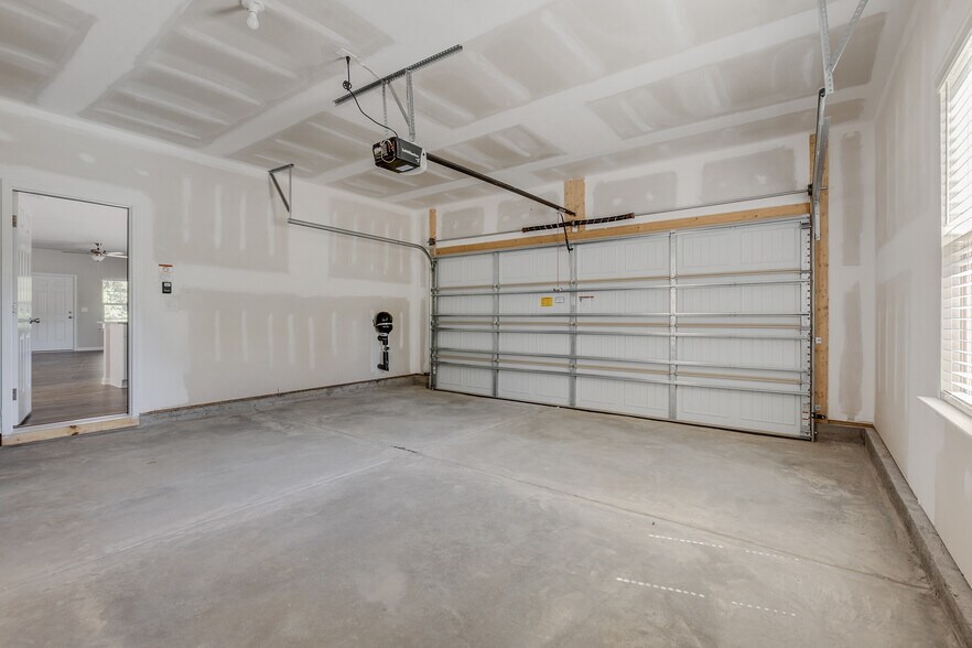 Building Photo - 7450 O Hara St