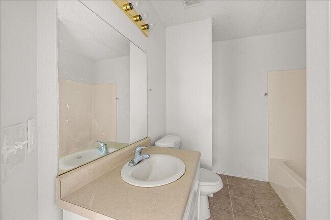 Building Photo - 3406 SW Landau Ct