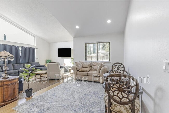 Building Photo - 5817 Esrig Way