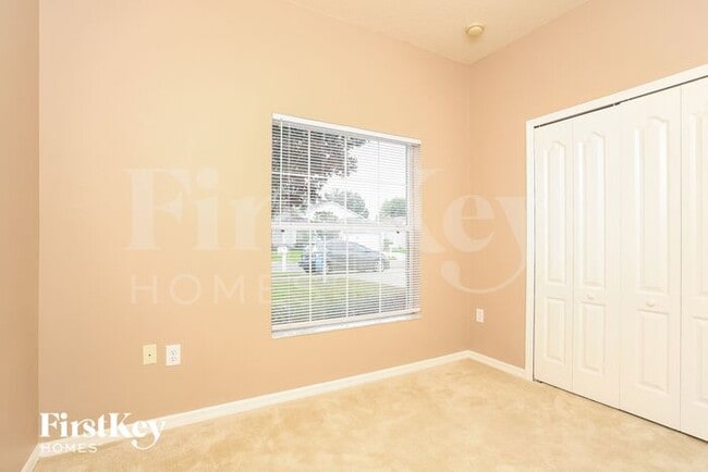 Building Photo - 5658 Forest Ridge Dr