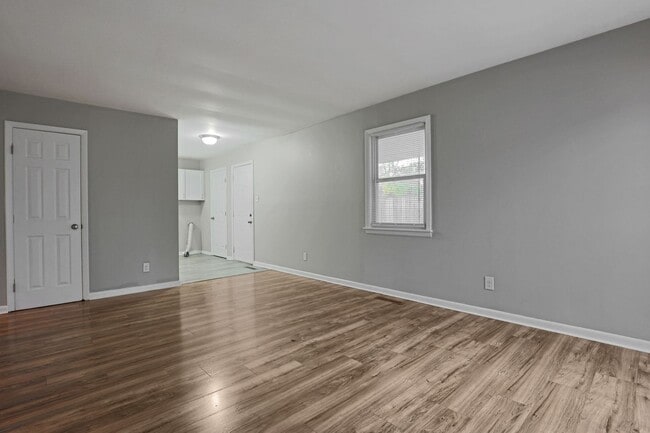 Building Photo - 4691 Janis Dr