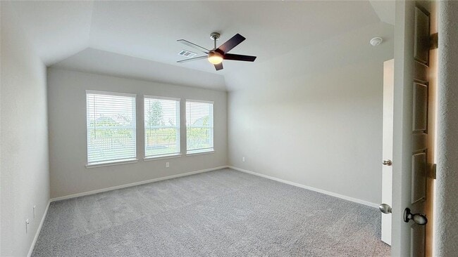 Building Photo - 27315 Blue Pool Dr