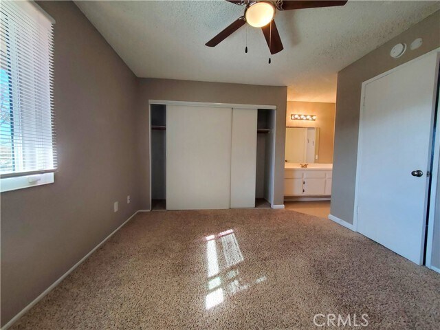 Building Photo - 12420 Mt Vernon Ave