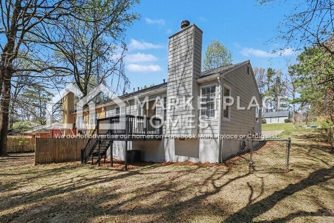 Building Photo - 5415 Glen Haven Dr