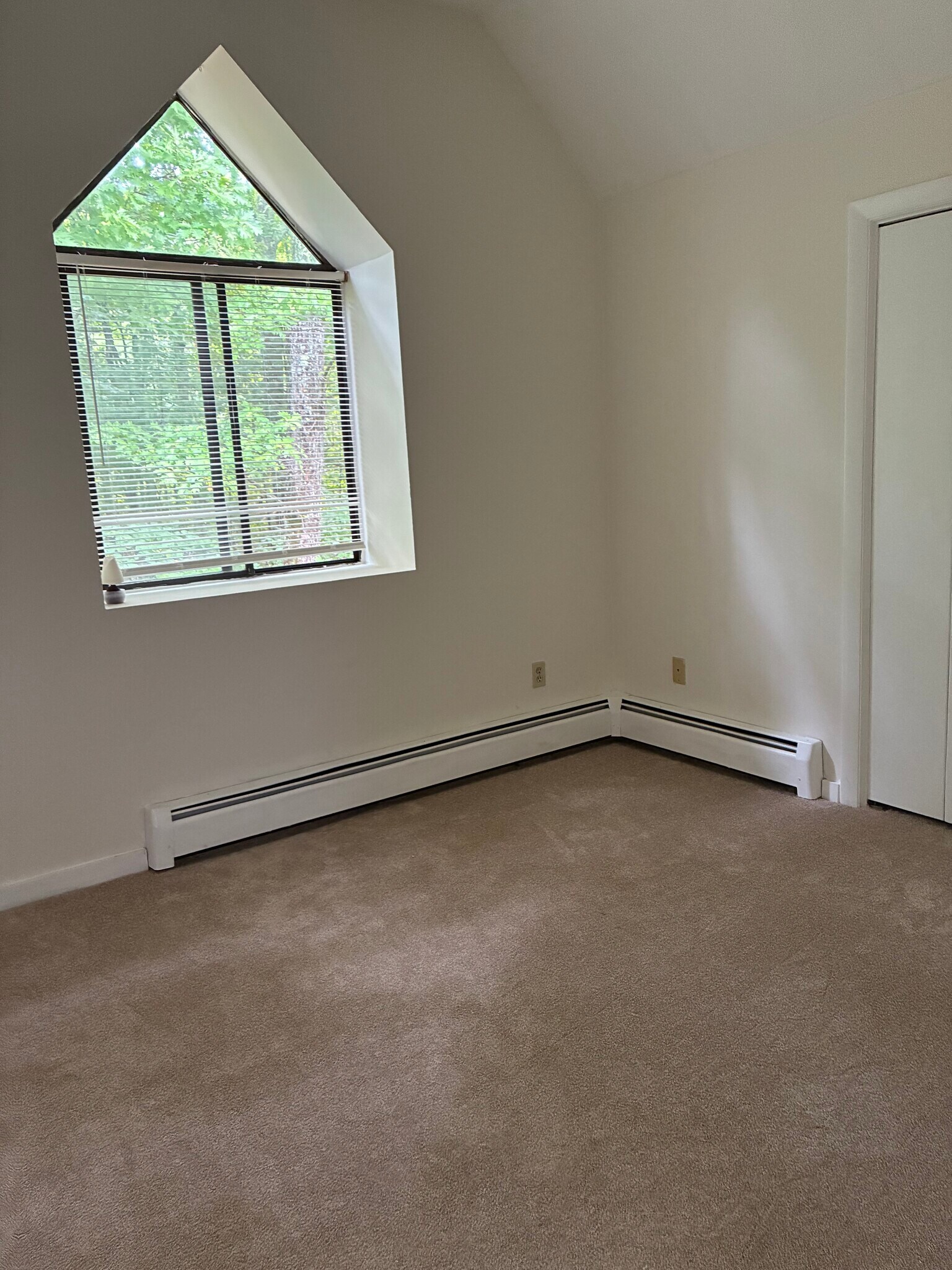 Building Photo - 73 Franklin Hts