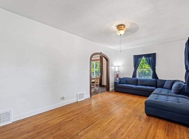 Building Photo - 1124 Washington Ave