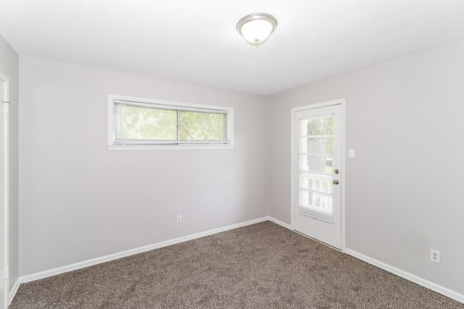 Building Photo - 3569 Arsenal St