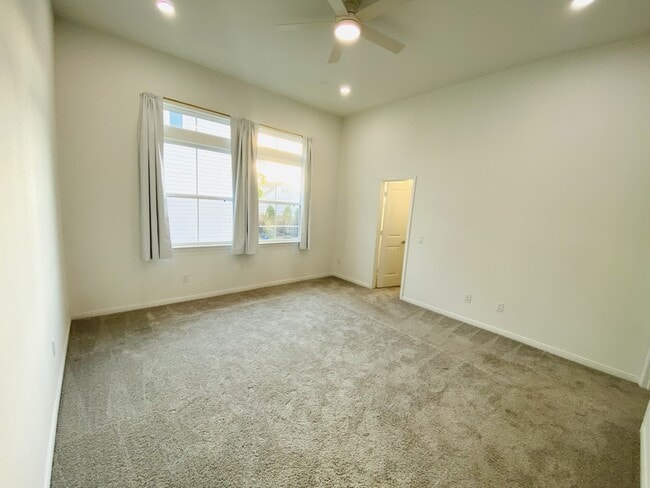Building Photo - 1524 Ojeman Rd