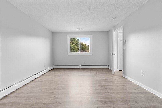 Bedroom 1 - 670 Middletown Ave