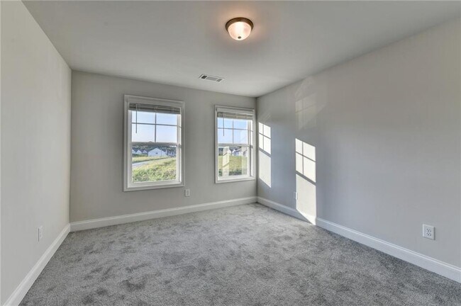 Building Photo - 3855 Brookburn Pk