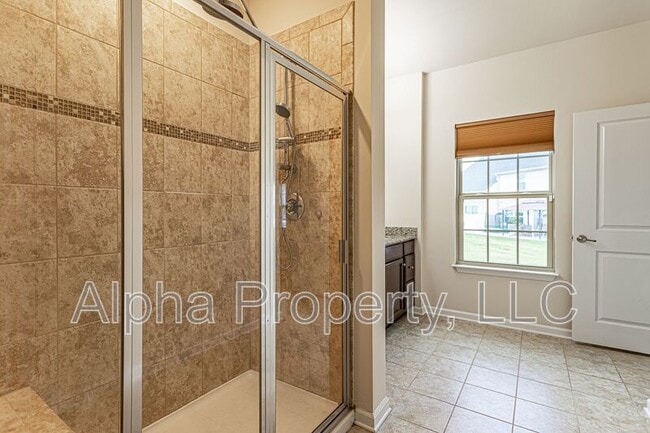 Building Photo - 106 Middleby Way