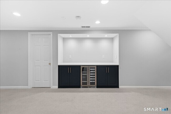 Building Photo - 116 Scarlet Oak Dr