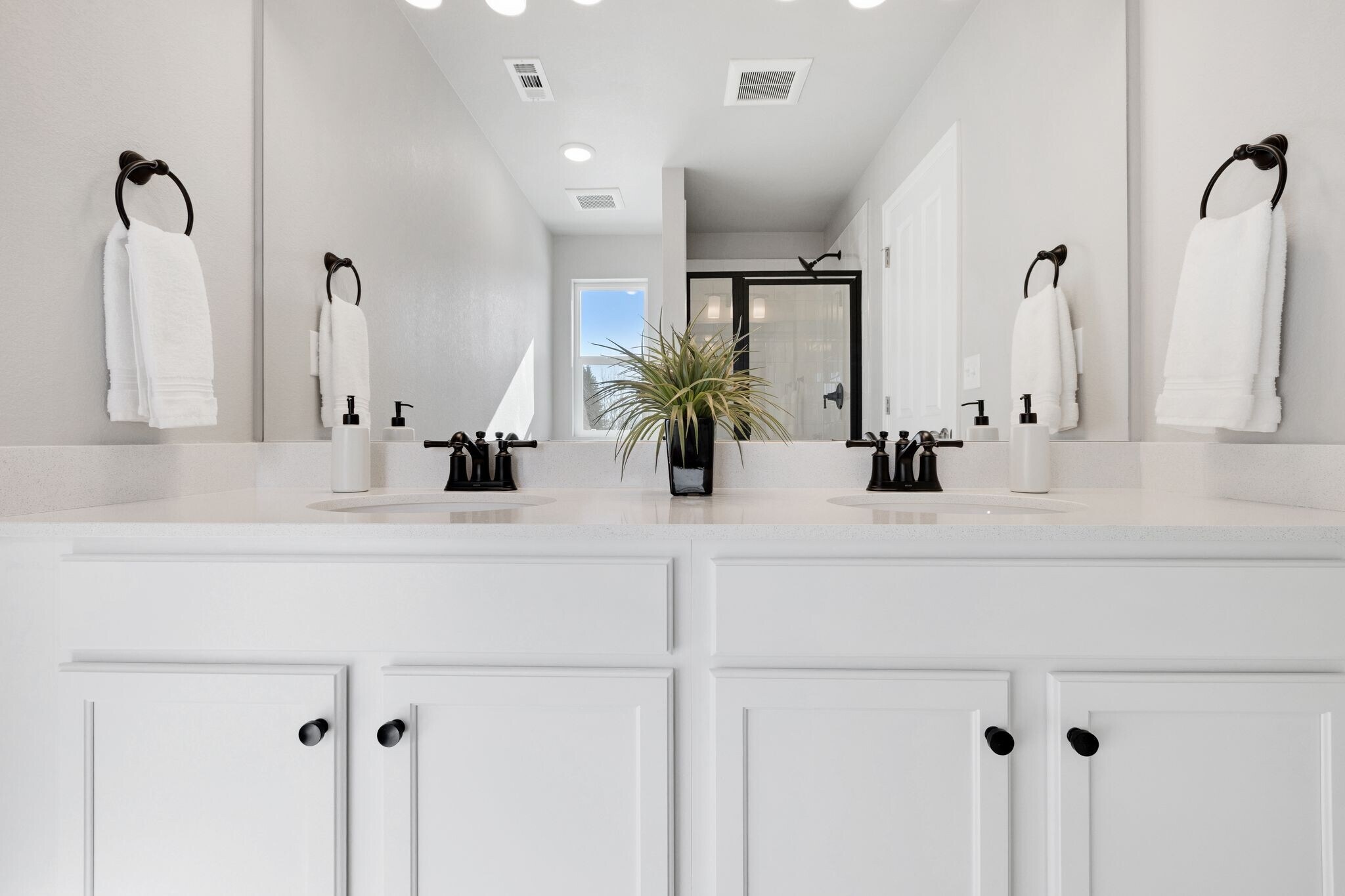 Building Photo - 1440 Coral Pl