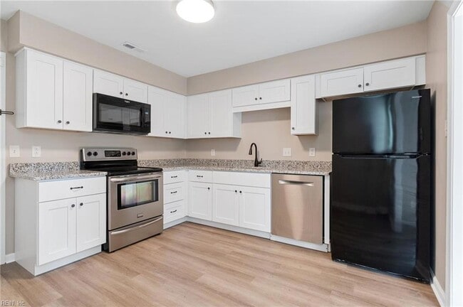 Building Photo - 5416 Heatherton Ct