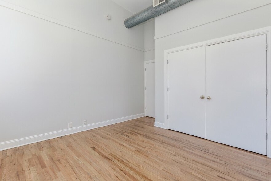 Building Photo - 1017 Jefferson St