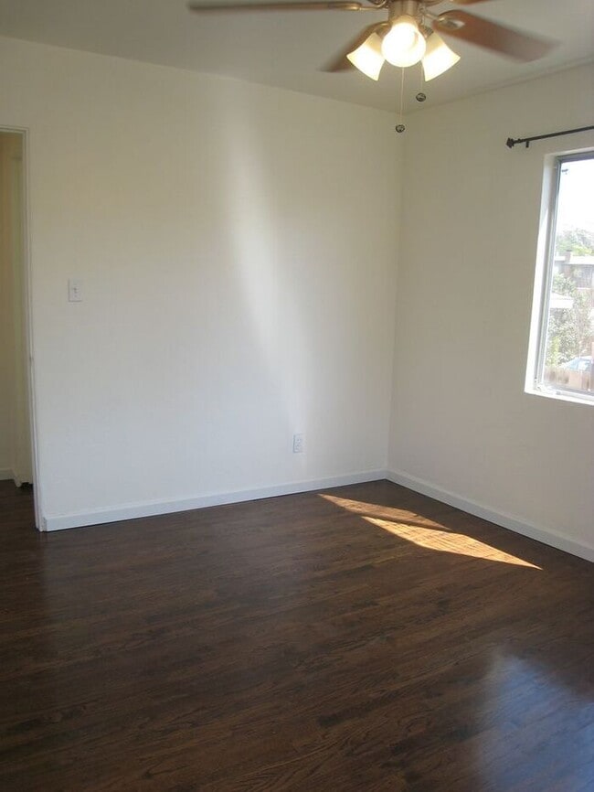 Building Photo - Beautiful La Mesa home w/ huge yard & garage