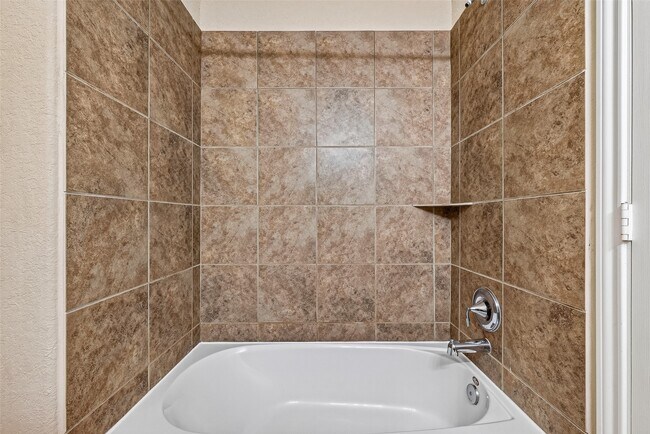 Building Photo - 26738 Henson Falls Dr
