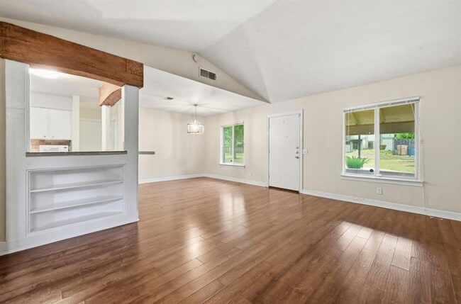 Building Photo - 5011 Fort Clark Dr