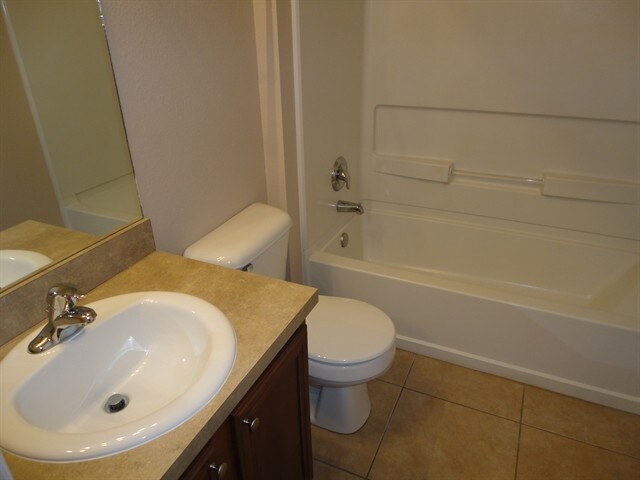 Building Photo - 31015 Mandolin Cay Ave