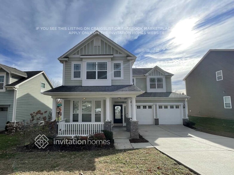 Primary Photo - 10318 Blackstone Drive