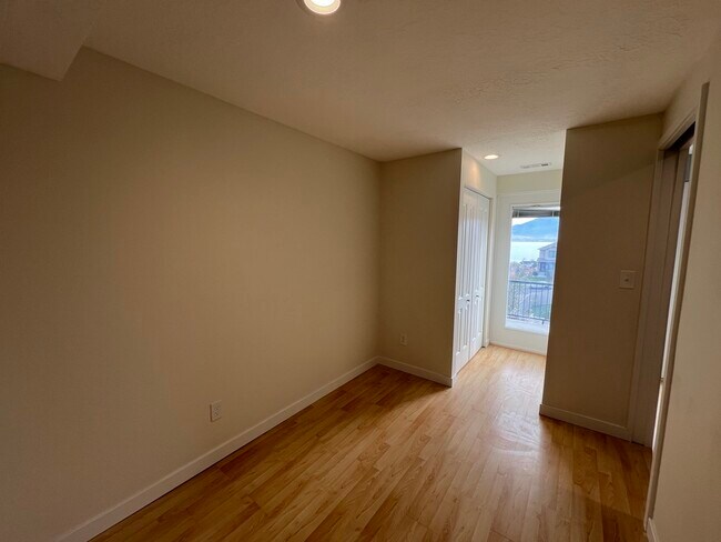 Building Photo - 3558 Sharp Shinned Trail