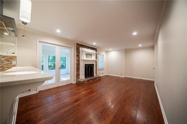 Building Photo - 1501 Diamond Head Dr