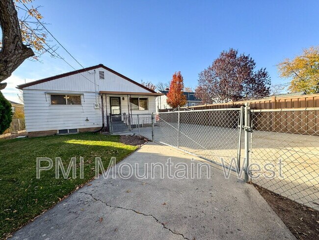 Building Photo - 2141 S 1700 E