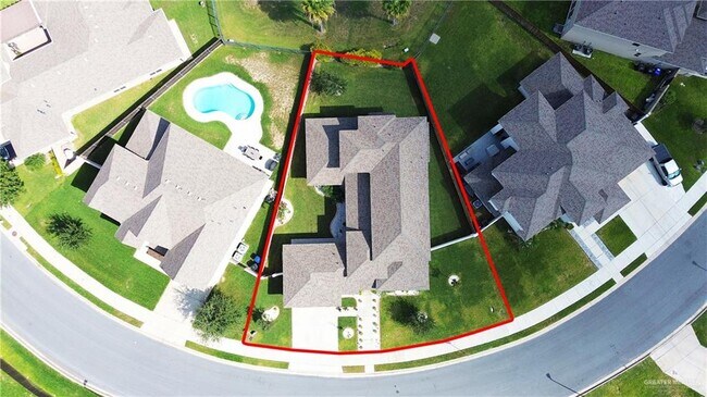 Building Photo - 27 Ensenada Ave