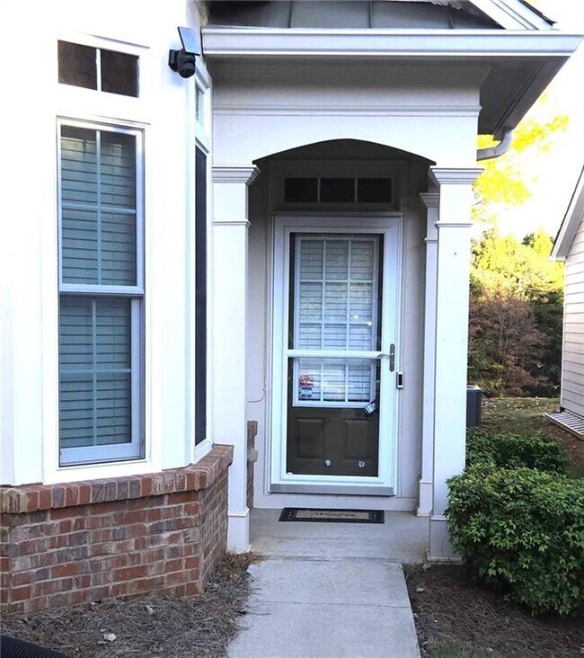 Building Photo - 6275 Brookside Ln