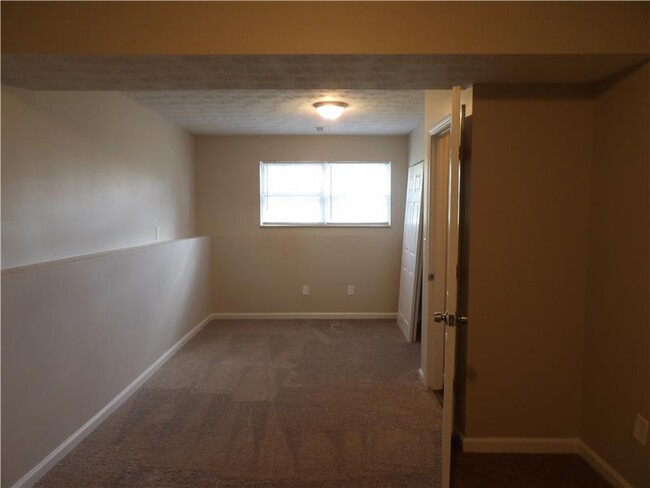 Building Photo - 62 Pine Top Dr