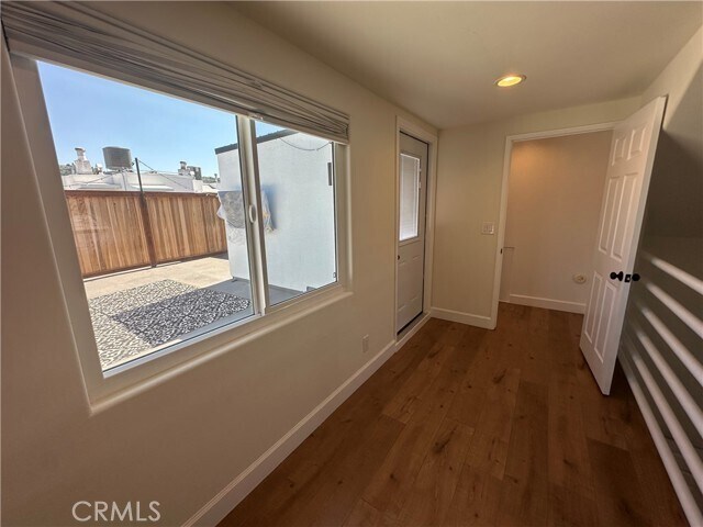 Building Photo - 13508 Moorpark St